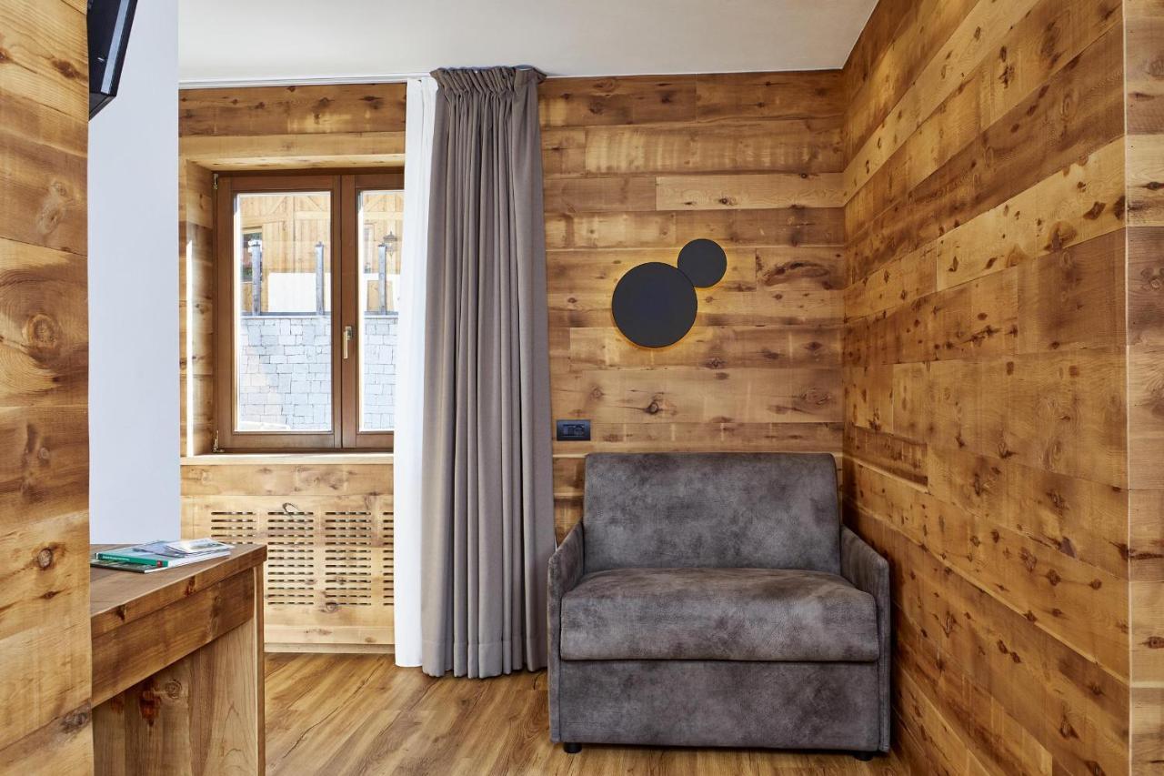 Hotel Garni Dello Sportivo Madonna Exteriör bild