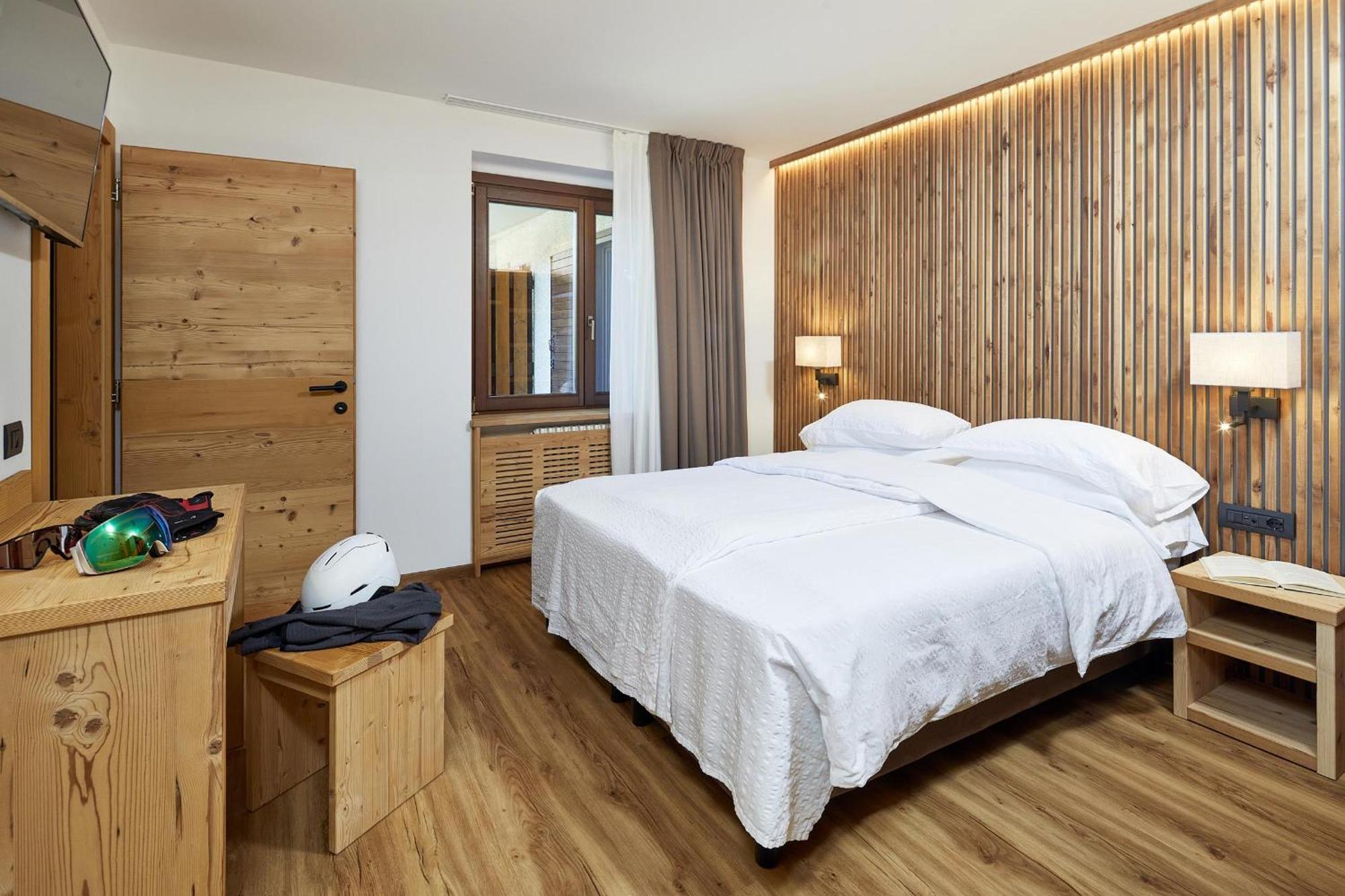Hotel Garni Dello Sportivo Madonna Exteriör bild